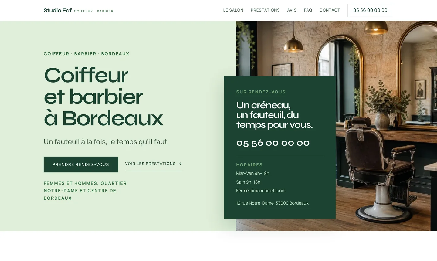 Haut de page du site Studio Faf : photo du salon en pleine largeur, horaires et adresse sous le titre